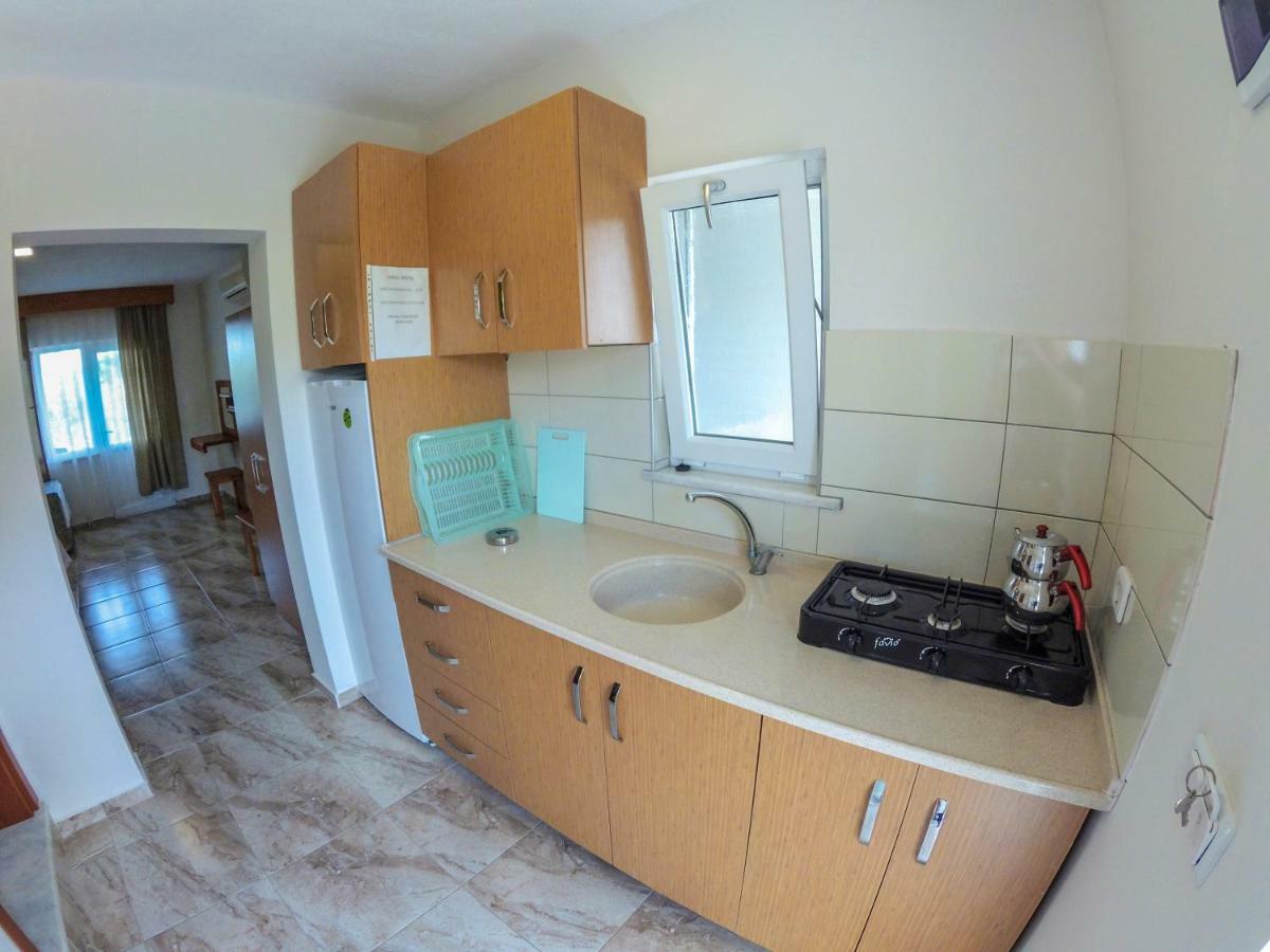Ergul Motel Küçükkuyu Exteriör bild