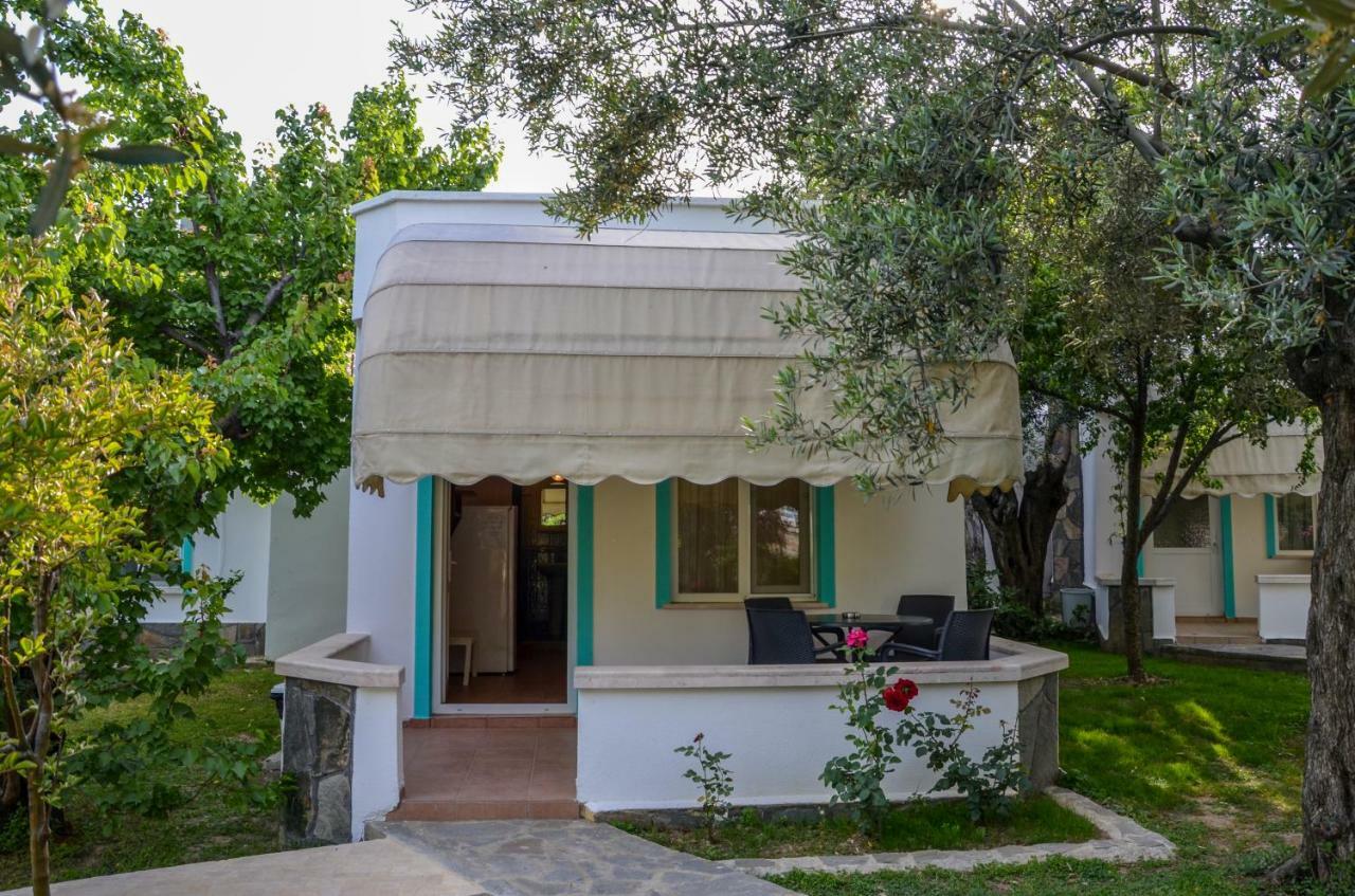 Ergul Motel Küçükkuyu Exteriör bild